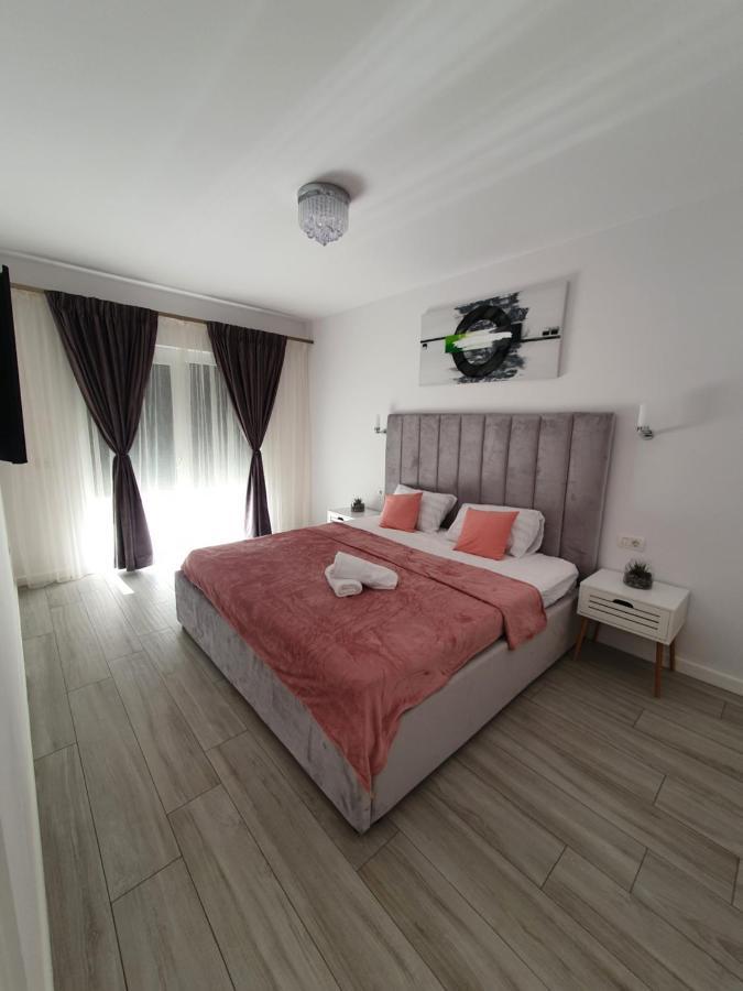 Ale House Apartment Орадеа Екстериор снимка