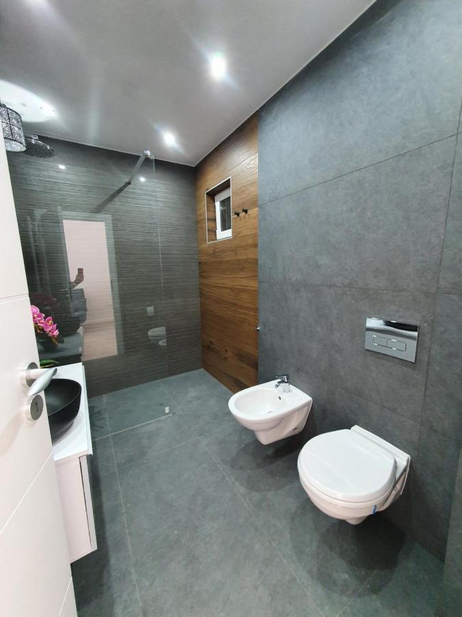 Ale House Apartment Орадеа Екстериор снимка