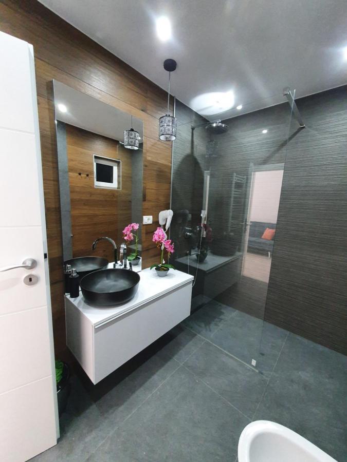 Ale House Apartment Орадеа Екстериор снимка