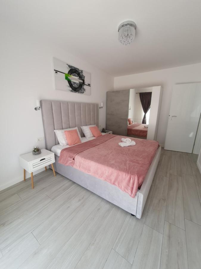 Ale House Apartment Орадеа Екстериор снимка