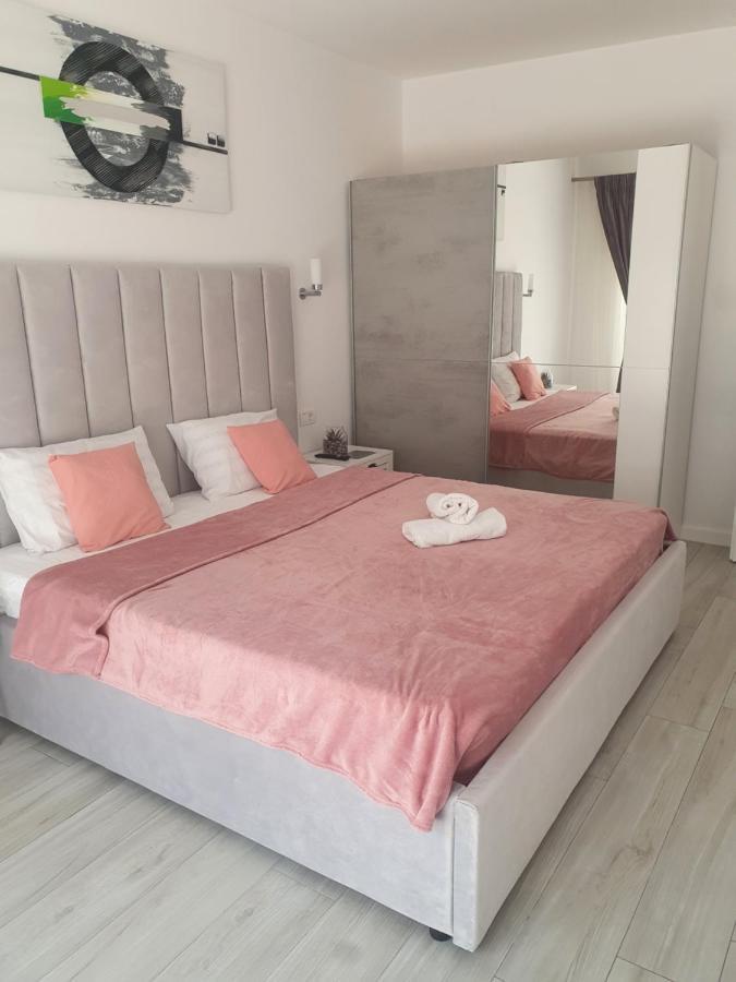 Ale House Apartment Орадеа Екстериор снимка